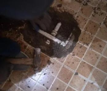 龙山卫生间漏水维修公司为您分享下卫生间渗水如何处理及注意事项
